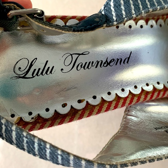 Lulu Townsend Red, White, and Blue Wedge Heels - Picture 4 of 7